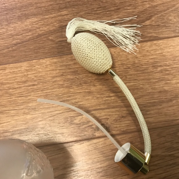 Vintage Art Glass Perfume Bottle Atomizer - Picture 8 of 10